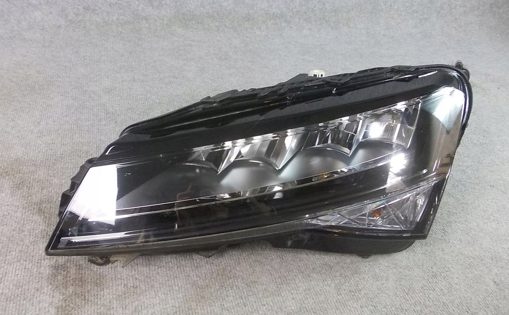 Frontscheinwerfer Skoda Superb III 3V1941015C Full LED Links Headlight