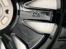 Load image into Gallery viewer, 1x Alufelge 19 Zoll 7.5" 5x108 50 5ET Glanz Silber 32143627 Volvo Xc40 Rim Wheel FEL2119229259eb