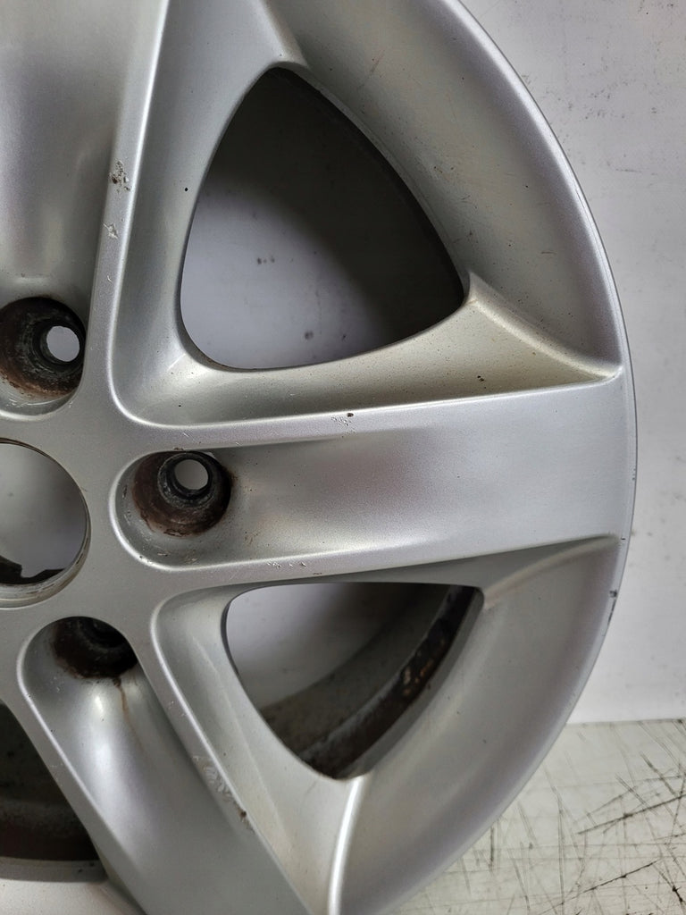 1x Alufelge 16 Zoll 6.0" 5x114.3 51ET Glanz 52910-1H235 Hyundai I30 Ceed