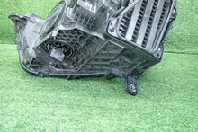 Laden Sie das Bild in den Galerie-Viewer, Frontscheinwerfer Audi Q3 83A941034 Rechts Scheinwerfer Headlight SCH8007865446fo