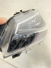 Laden Sie das Bild in den Galerie-Viewer, Frontscheinwerfer Seat I Ibiza V 6F1941007C Full LED Links Headlight SCH1926480351qe