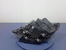 Laden Sie das Bild in den Galerie-Viewer, Frontscheinwerfer BMW F87 8738686-03 LED Rechts Scheinwerfer Headlight SCH8033288982hn