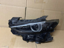 Laden Sie das Bild in den Galerie-Viewer, Frontscheinwerfer Mazda III B0L5-67890 Links Scheinwerfer Headlight