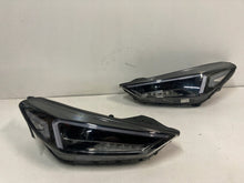 Load image into Gallery viewer, Frontscheinwerfer Hyundai Tucson 92101D7700 Full LED Ein Satz Headlight SCH4829304821wo