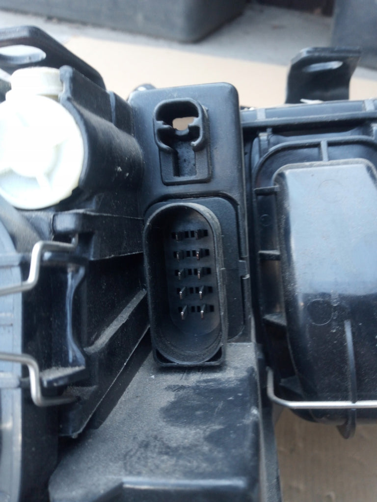 Frontscheinwerfer Audi A4 B6 Links Scheinwerfer Headlight SCH2005986710dm
