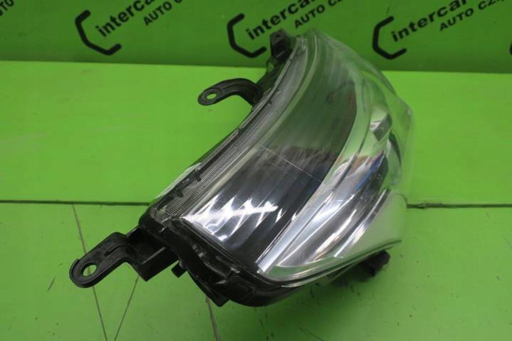 Frontscheinwerfer Toyota Verso 811100F16100 Rechts Scheinwerfer Headlight SCH6441312497bw