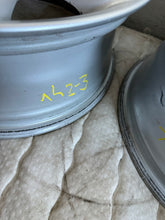 Load image into Gallery viewer, 1x Alufelge 16 Zoll 6.5" 5x112 54ET Glanz Silber 006855103 Mini Rim Wheel FEL7110741961fn