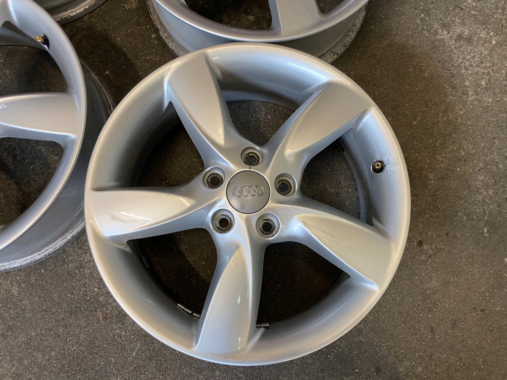 4x Alufelge 17 Zoll 6.0" 5x112 48ET Glanz Silber 8V0071497 Audi Rim Wheel FEL7021505375jc