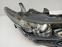 Laden Sie das Bild in den Galerie-Viewer, Frontscheinwerfer Toyota Auris 81110-02K30 Rechts Scheinwerfer Headlight SCH3134572710zi