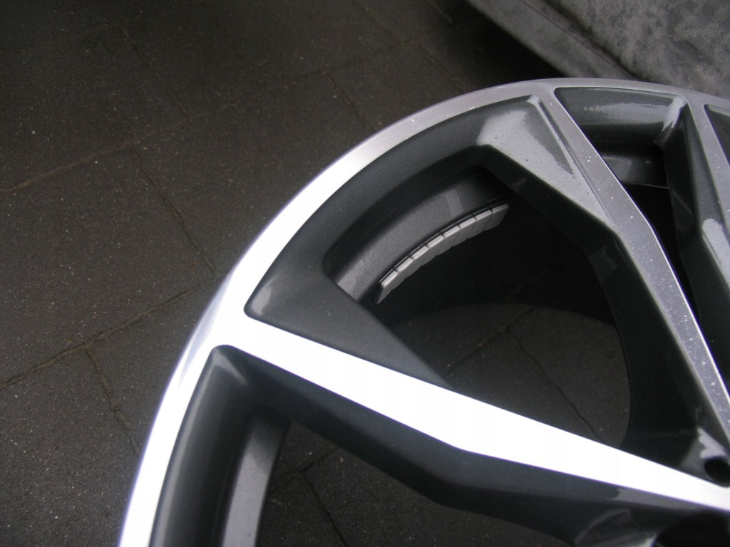 1x Alufelge 19 Zoll 8.0" 5x112 47ET Glanz Graphit 8008616 BMW Rim Wheel FEL5146663966sh