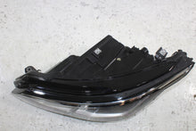 Load image into Gallery viewer, Frontscheinwerfer VW Golf VIII 5H1941005C LED Ein Stück (Rechts oder Links) SCH2194382398nh