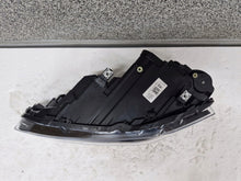 Laden Sie das Bild in den Galerie-Viewer, Frontscheinwerfer VW Polo 2G1941773 Links Scheinwerfer Headlight SCH1189936883mq