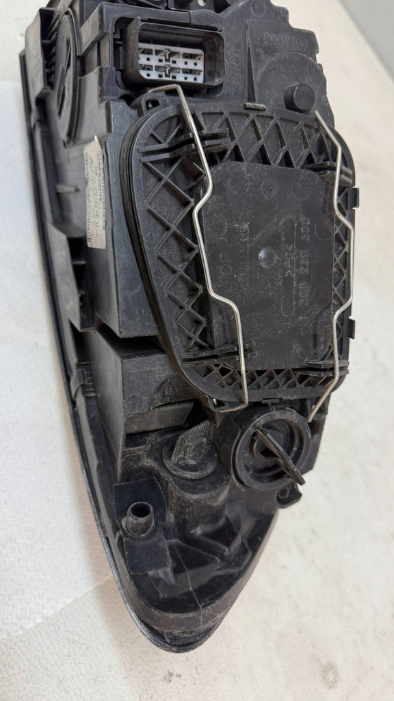 Frontscheinwerfer Volvo V50 30763033 Links Scheinwerfer Headlight SCH6071411261li