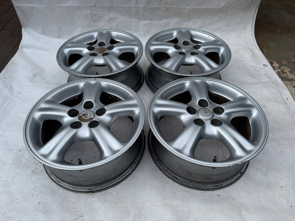 4x Alufelge 15 Zoll 6.0" 5x100 39ET Toyota Rim Wheel FEL4324666437mr