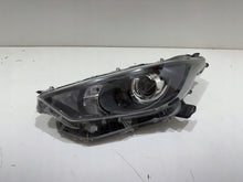 Laden Sie das Bild in den Galerie-Viewer, Frontscheinwerfer Toyota IV Yaris Links Scheinwerfer Headlight SCH8533438858en