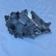 Laden Sie das Bild in den Galerie-Viewer, Frontscheinwerfer VW T6 7L1941035B LED Links Scheinwerfer Headlight SCH1811155086dv