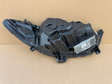 Laden Sie das Bild in den Galerie-Viewer, Frontscheinwerfer Ford Mondeo ES73-13D155-CE Full LED Rechts oder Links SCH9617977341sz
