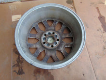 Laden Sie das Bild in den Galerie-Viewer, 1x Alufelge 16 Zoll 6.5&quot; 5x114.3 45ET Silber PZ474-E067D-Z Toyota Auris