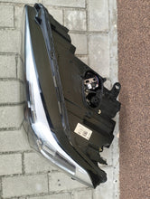 Laden Sie das Bild in den Galerie-Viewer, Frontscheinwerfer BMW X1 F48 5A01177-02 Full LED Links Scheinwerfer Headlight SCH2469722208em