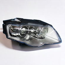 Load image into Gallery viewer, Frontscheinwerfer VW Passat 3C0941752D Xenon Rechts Scheinwerfer Headlight