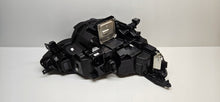 Laden Sie das Bild in den Galerie-Viewer, Frontscheinwerfer Renault Megane 260600565R LED Links Scheinwerfer Headlight SCH5379601617yq