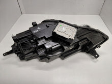 Laden Sie das Bild in den Galerie-Viewer, Frontscheinwerfer Ford Kuga LV4B-13E016-AN Full LED Rechts Headlight SCH3403804718tg