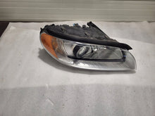 Laden Sie das Bild in den Galerie-Viewer, Frontscheinwerfer Volvo S80 II 30796134 Rechts Scheinwerfer Headlight SCH7542207379rt