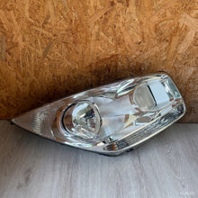 Load image into Gallery viewer, Frontscheinwerfer Kia Venga 92102-1P000 Rechts Scheinwerfer Headlight SCH5137315485us