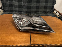 Laden Sie das Bild in den Galerie-Viewer, Frontscheinwerfer Seat Toledo IV 90037322 LED Rechts Scheinwerfer Headlight