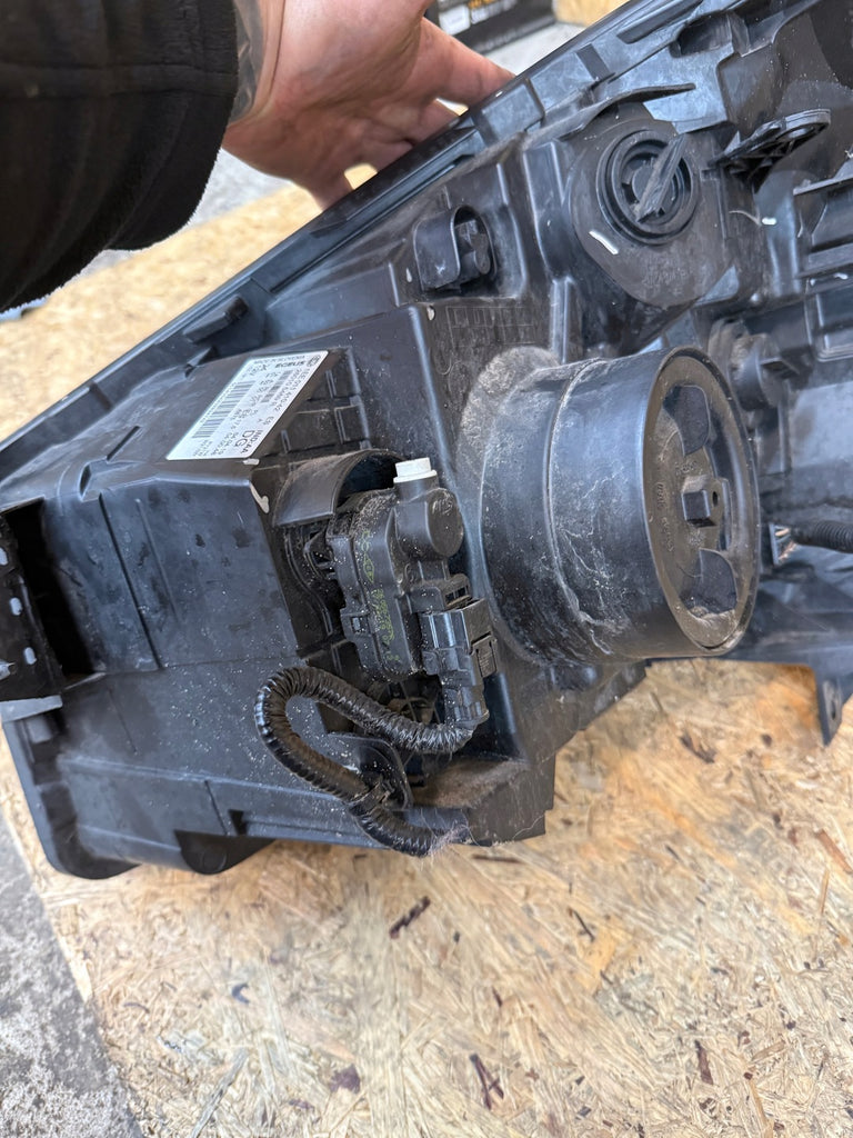 Frontscheinwerfer Renault Trafic III 260105469R Rechts Scheinwerfer Headlight SCH3575594469ak