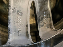 Laden Sie das Bild in den Galerie-Viewer, 1x Alufelge 17 Zoll 7.0&quot; 5x112 54ET Glanz Schwarz 6866366 Mini Rim Wheel