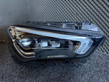 Laden Sie das Bild in den Galerie-Viewer, Frontscheinwerfer Mercedes-Benz Cla X118 C118 A1189069000 Rechts Headlight SCH3357917544xf