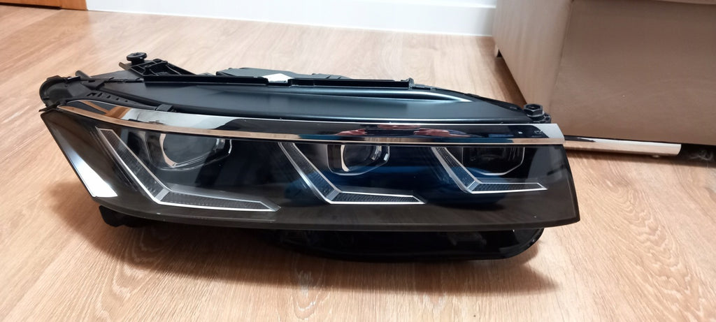 Frontscheinwerfer VW Touareg 761941082F LED Rechts Scheinwerfer Headlight SCH4492649812gg