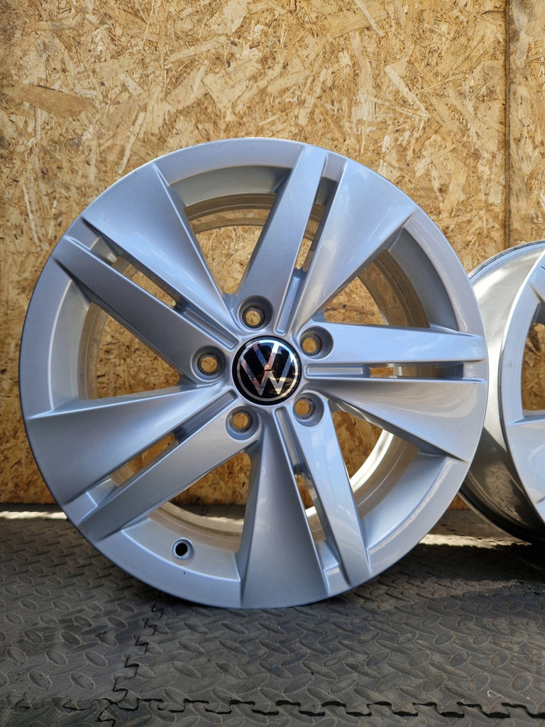 4x Alufelge 16 Zoll 7.0" 5x112 48ET Glanz Silber 5H06010251 VW I Rim Wheel FEL6047991765qe