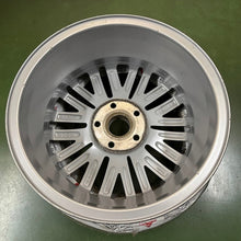 Load image into Gallery viewer, 1x Alufelge 17 Zoll 6.0&quot; 5x112 50ET Glanz Silber 2K5601025 VW 16 Rim Wheel