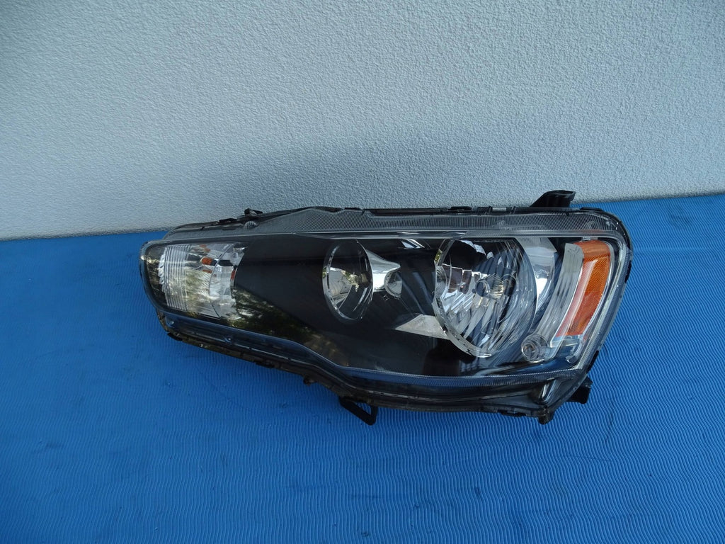 Frontscheinwerfer Mitsubishi Lancer I 8301C339 0510160155 Rechts oder Links