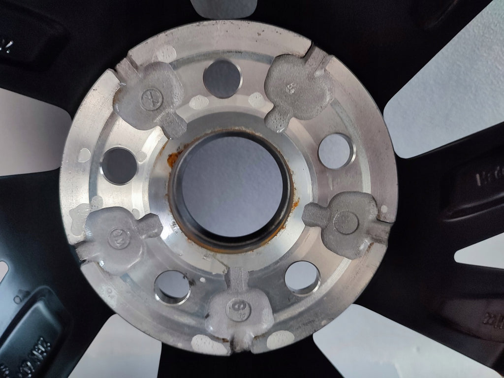 1x Alufelge 18 Zoll 7.0" 5x100 39ET Glanz Silber 2GM601025B VW T Cross T-Cross