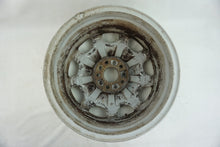Laden Sie das Bild in den Galerie-Viewer, 1x Alufelge 16 Zoll 7.0&quot; 5x108 49ET 8623855 Volvo Rim Wheel