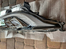 Load image into Gallery viewer, Frontscheinwerfer Toyota Yaris 81150-K008181150-K0081 LED Links Headlight SCH5815213132fj