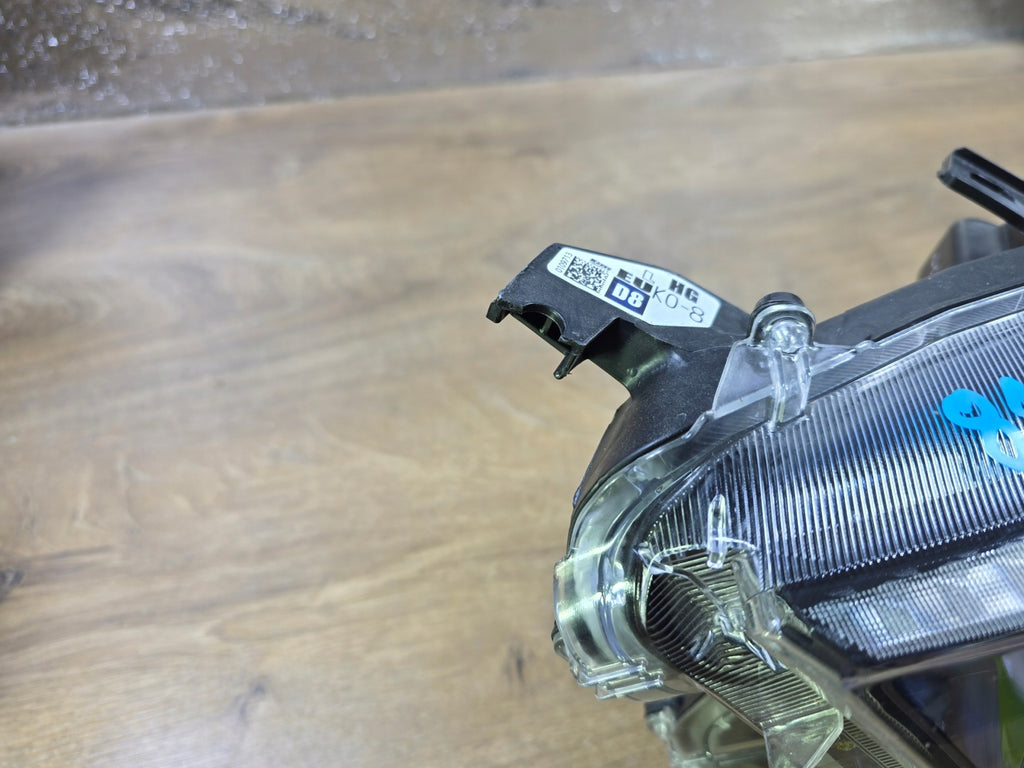 Frontscheinwerfer Toyota IV Yaris Links Scheinwerfer Headlight SCH2964032926mn