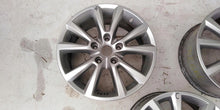 Laden Sie das Bild in den Galerie-Viewer, 1x Alufelge 18 Zoll 8.0" 5x130 53ET Glanz Silber 7P6601025C VW Touareg Rim Wheel FEL6707052649qa