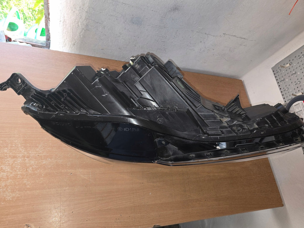 Frontscheinwerfer Volvo 80000628 Rechts Scheinwerfer Headlight SCH7975590098tp