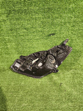 Load image into Gallery viewer, Frontscheinwerfer Toyota Yaris Rechts Scheinwerfer Headlight SCH9052746961ir