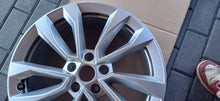 Laden Sie das Bild in den Galerie-Viewer, 1x Alufelge 18 Zoll 7.0" 5x112 45ET Glanz Silber 57A601025AD Mg I Rim Wheel FEL2481788458hp