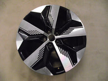 Laden Sie das Bild in den Galerie-Viewer, 1x Alufelge 20 Zoll 7.0" 5x114.3 34ET 403003990 Renault Megane E-Tech Rim Wheel FEL8914397143fp