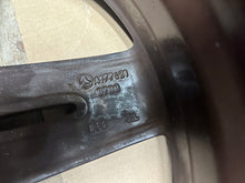 Laden Sie das Bild in den Galerie-Viewer, 1x Alufelge 18 Zoll 7.5" 5x112 49ET Glanz Schwarz A1774010700 Mercedes-Benz W177 FEL9382820787mu