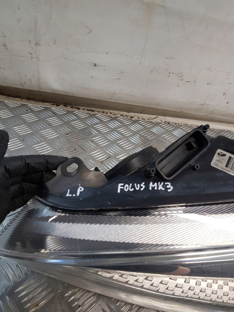 Frontscheinwerfer Ford Focus F1EB-13W030-AC Links Scheinwerfer Headlight SCH9885532143hr