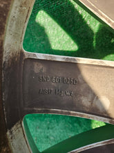 Load image into Gallery viewer, 1x Alufelge 18 Zoll 7.0" 5x112 43ET Glanz Silber 5N0601025D VW I Rim Wheel FEL6968368807nf