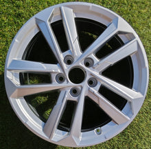 Load image into Gallery viewer, 1x Alufelge 17 Zoll 6.5" 5x112 43ET Glanz Silber 8Y0601025L Audi A3 Rim Wheel FEL1537833483ev