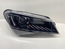 Laden Sie das Bild in den Galerie-Viewer, Frontscheinwerfer Skoda Superb III 3V1941016A Xenon Rechts Headlight
